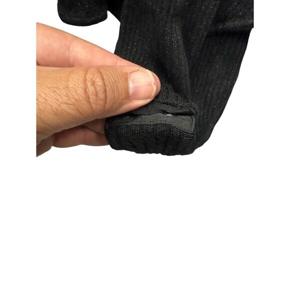 Macy’s on .34Th st Women’s Sweater Cut Shoulder Size L NEW # H795 - Picture 4 of 9